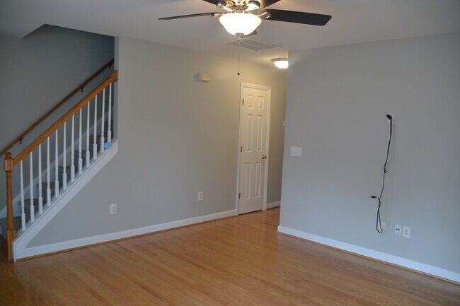 Building Photo - 148 Callan Park Ln