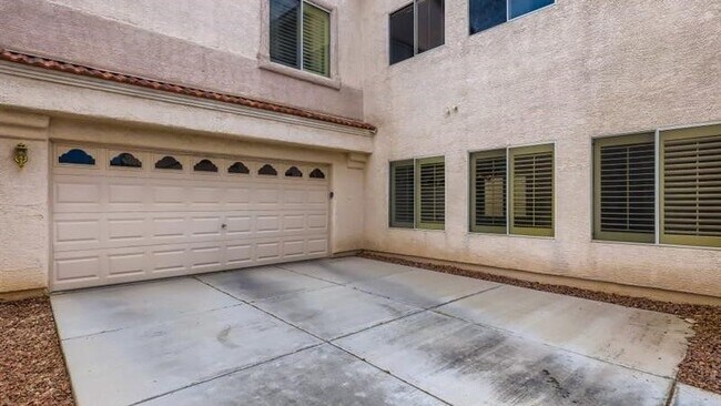 Building Photo - 1115 Aldenwood Ave