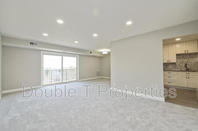 Building Photo - 12001 Old Columbia Pike