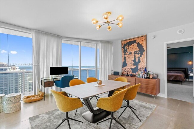 Building Photo - 465 Brickell Ave