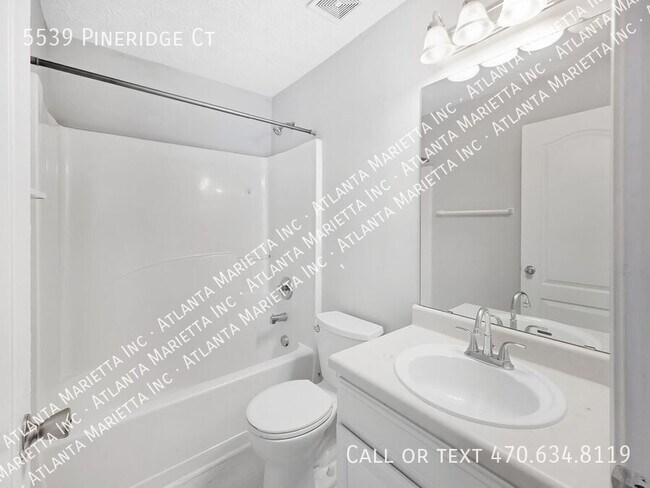 Building Photo - 5539 Pineridge Ct