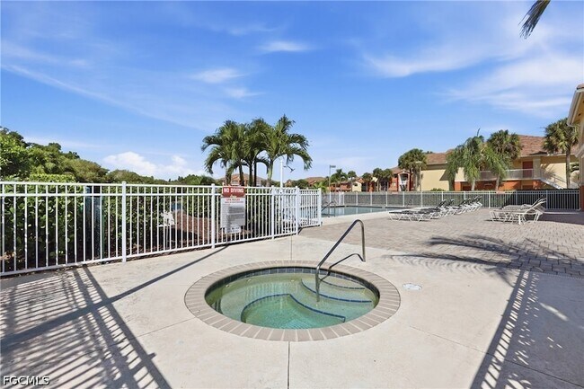 Building Photo - 6321 Aragon Way