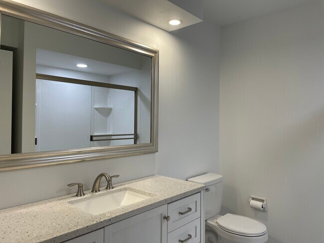 Building Photo - 4710 Dechant Rd