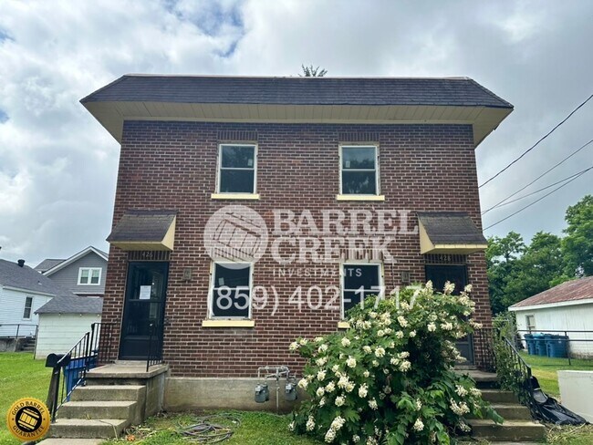 Building Photo - 426-428 Smith