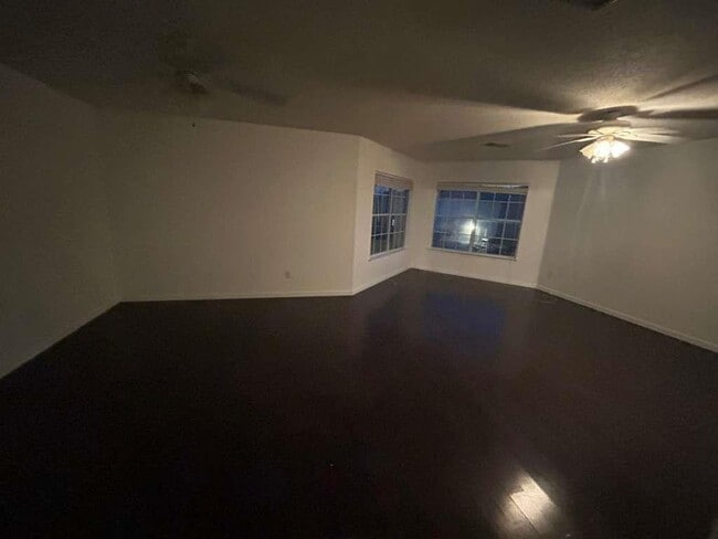 Building Photo - 1006 Quail Valley Dr