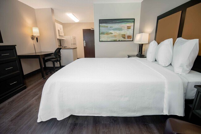 Building Photo - Furnished Studio-Phoenix - Mesa