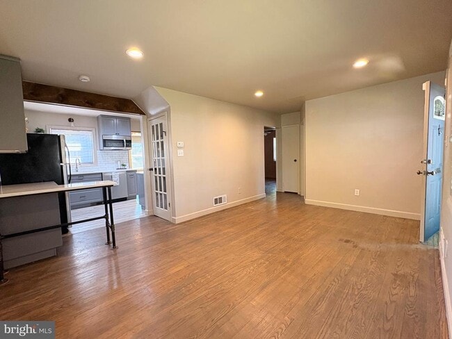 Building Photo - 3517 56th Pl