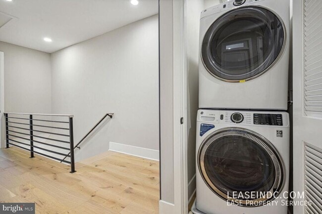 Building Photo - 4012 5th St NW