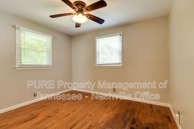 Building Photo - 110 Woodridge Dr