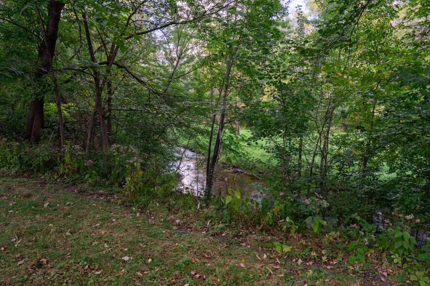 Building Photo - 593 Rice Creek Ter NE