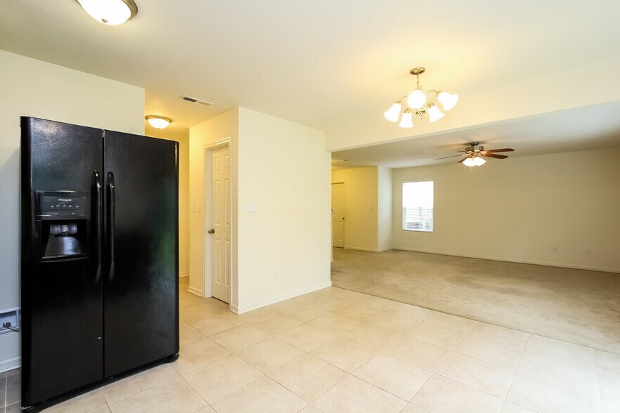 Building Photo - 1192 N Aberdeen Dr