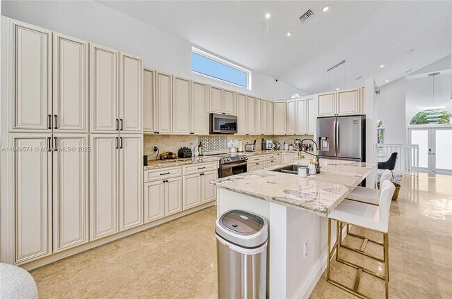 Building Photo - 1500 SW 171st Terrace