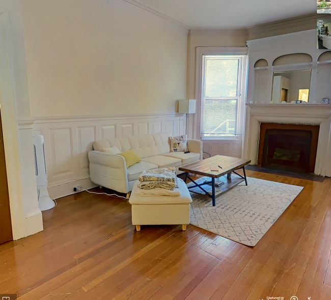 Building Photo - 1061 Beacon St