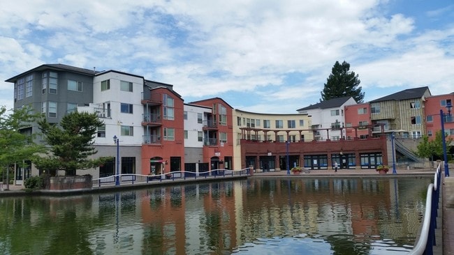 Building Photo - Tualatin Mews