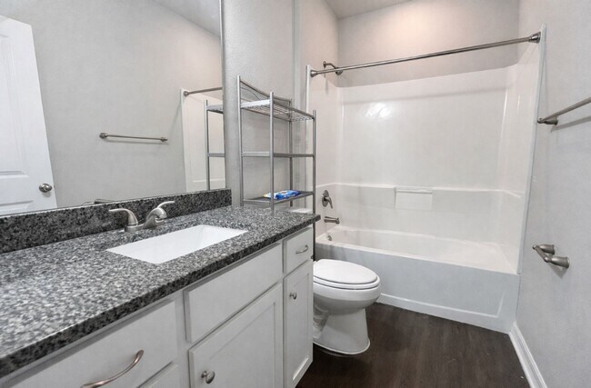 Building Photo - Live in Luxury — Your New 2023 Dream Home Awaits!