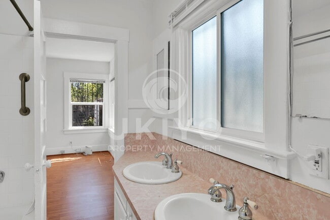 Building Photo - 2955 California St