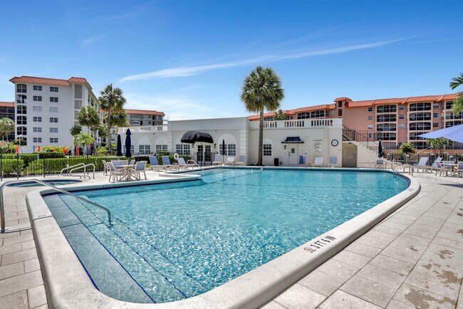 Building Photo - 2871 N Ocean Blvd