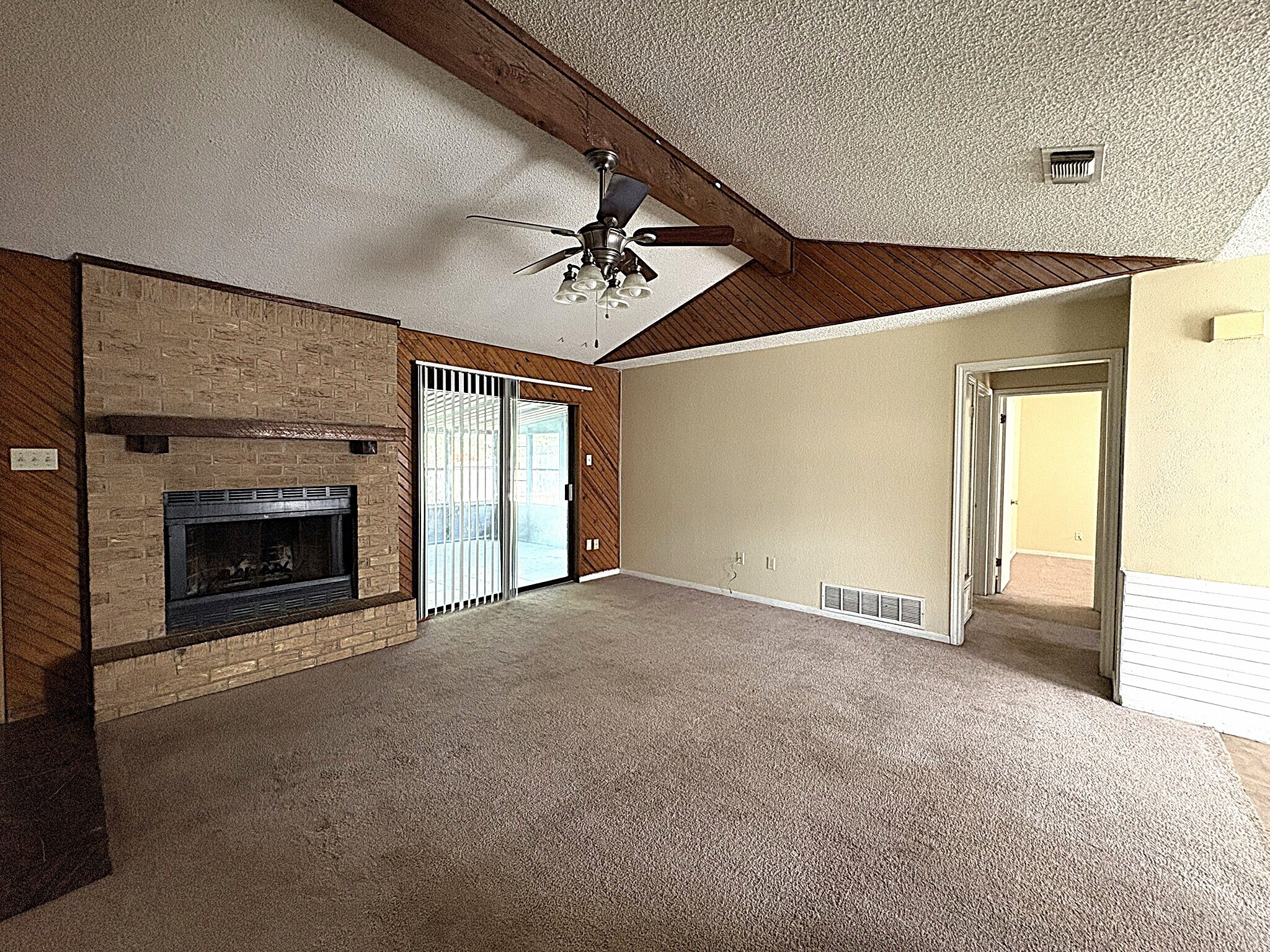Building Photo - 2309 Whitney Dr