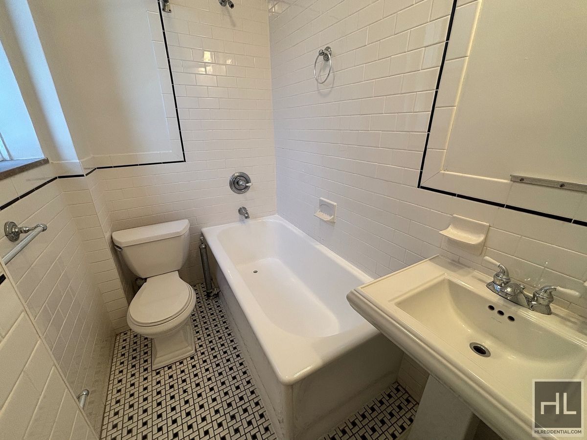 Building Photo - WEST 45 STREET