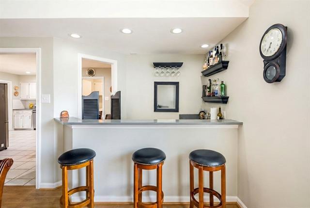 Building Photo - 2522 Crestedge Dr