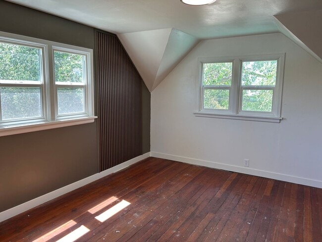 Building Photo - Spacious 3-Bedroom Home for Rent in Evergr...