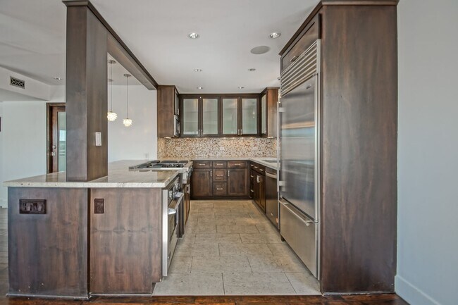 Building Photo - BEAUTIFULLY REMODELED & BRIGHT 2-STORY APARTMENT W/ OCEAN & PIER VIEWS, BALCONY & 2-CAR PARKING I...