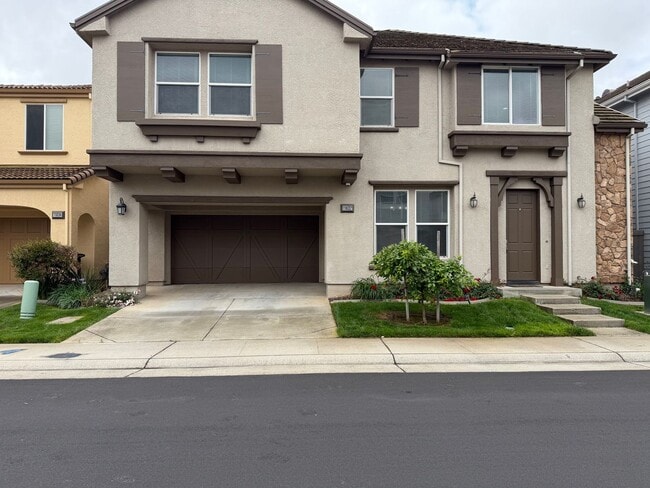 Building Photo - Gorgeous 4 bedroom 2 story home in Anatolia