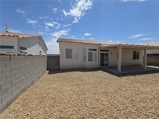 Building Photo - 2108 Panther Pl