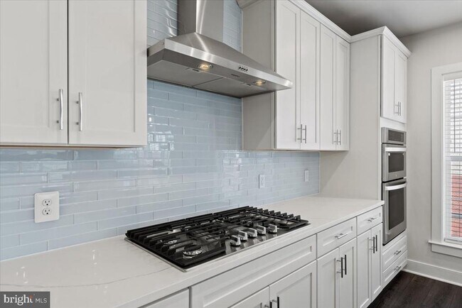 Building Photo - 106 St Ives Pl