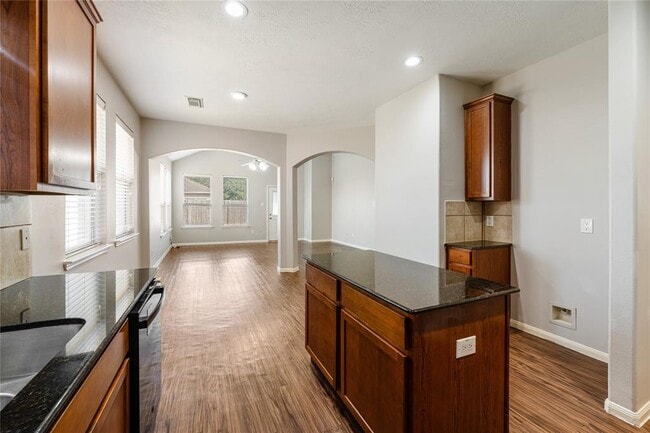 Building Photo - 6726 Wide Creek Dr