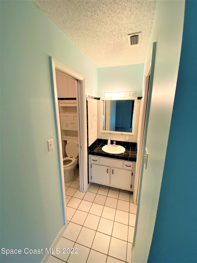 Building Photo - 141 Aquarius Way
