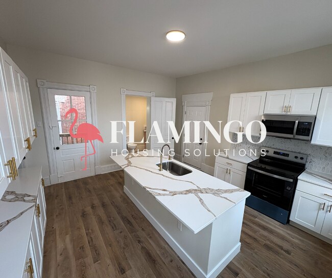 Building Photo - 33 Perrine St