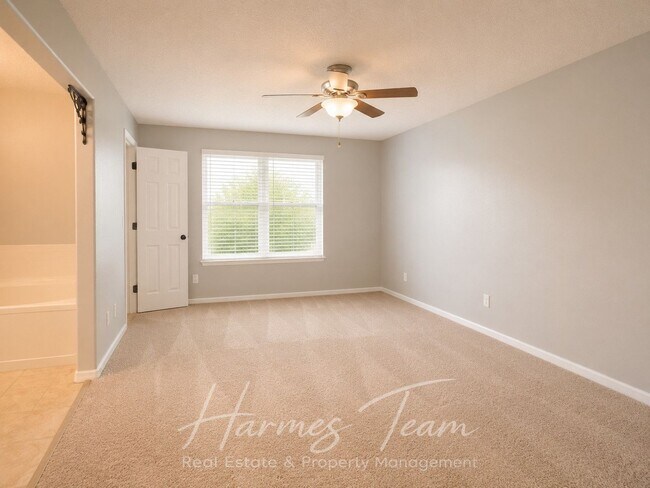 Building Photo - 4 Bed 4 Bath Home in School District 11
