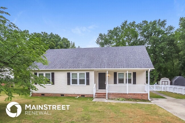 Building Photo - 208 Redberry Dr