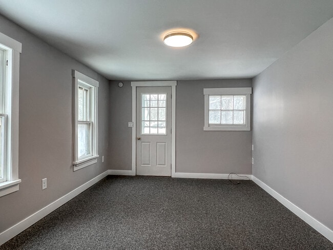 Building Photo - 617 W Baraga Ave