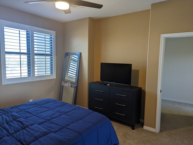 Building Photo - 123 N Washington St