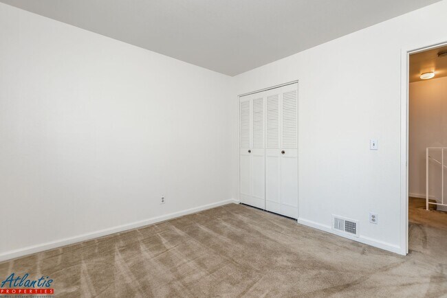 Building Photo - Cambrian Condo | Central A/C | Prime Location