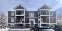 Building Photo - 8427 Woodhaven Dr SW