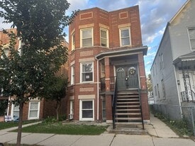 Building Photo - 3241 N Lawndale Ave