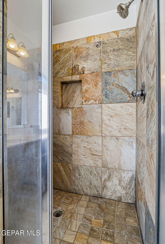 Building Photo - 6524 Latimer Place