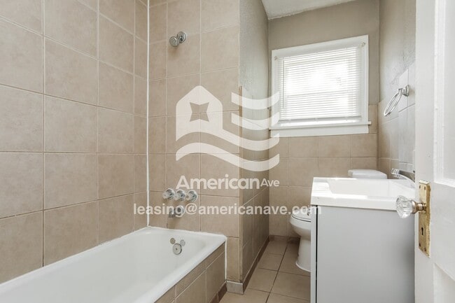 Building Photo - 3316 E 59th St