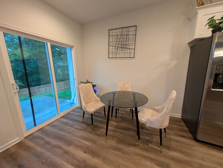 Building Photo - Room in Townhome on Sullins Rd