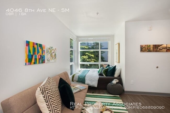 Building Photo - 4046 8th Ave NE