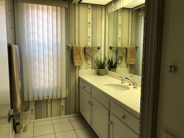 Building Photo - 45+ Active Adult Community  Seasonal Summer Rental Only.  Available starting May through October ...