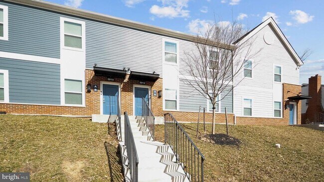 Building Photo - 4907 Hamilton Ave