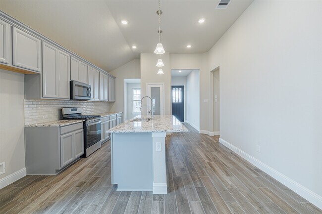 Building Photo - 12611 White Pelican Ct