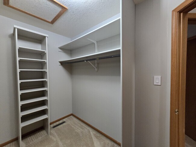 Building Photo - 4710 Donald Dr