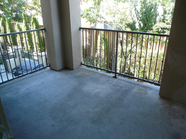 Building Photo - Beautiful 2 Bedroom 2 Bath North San Jose ...
