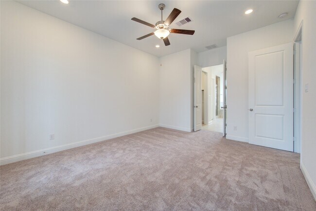 Building Photo - 1417 Adell Rose Ln