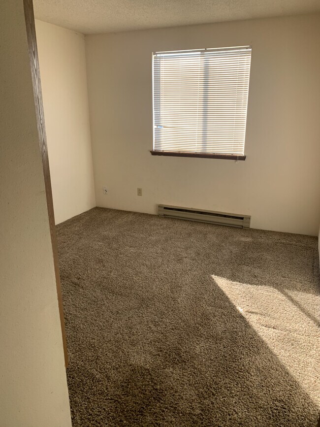 Lincoln Square Apartments 202 E Lauridsen Blvd Port Angeles WA 98362